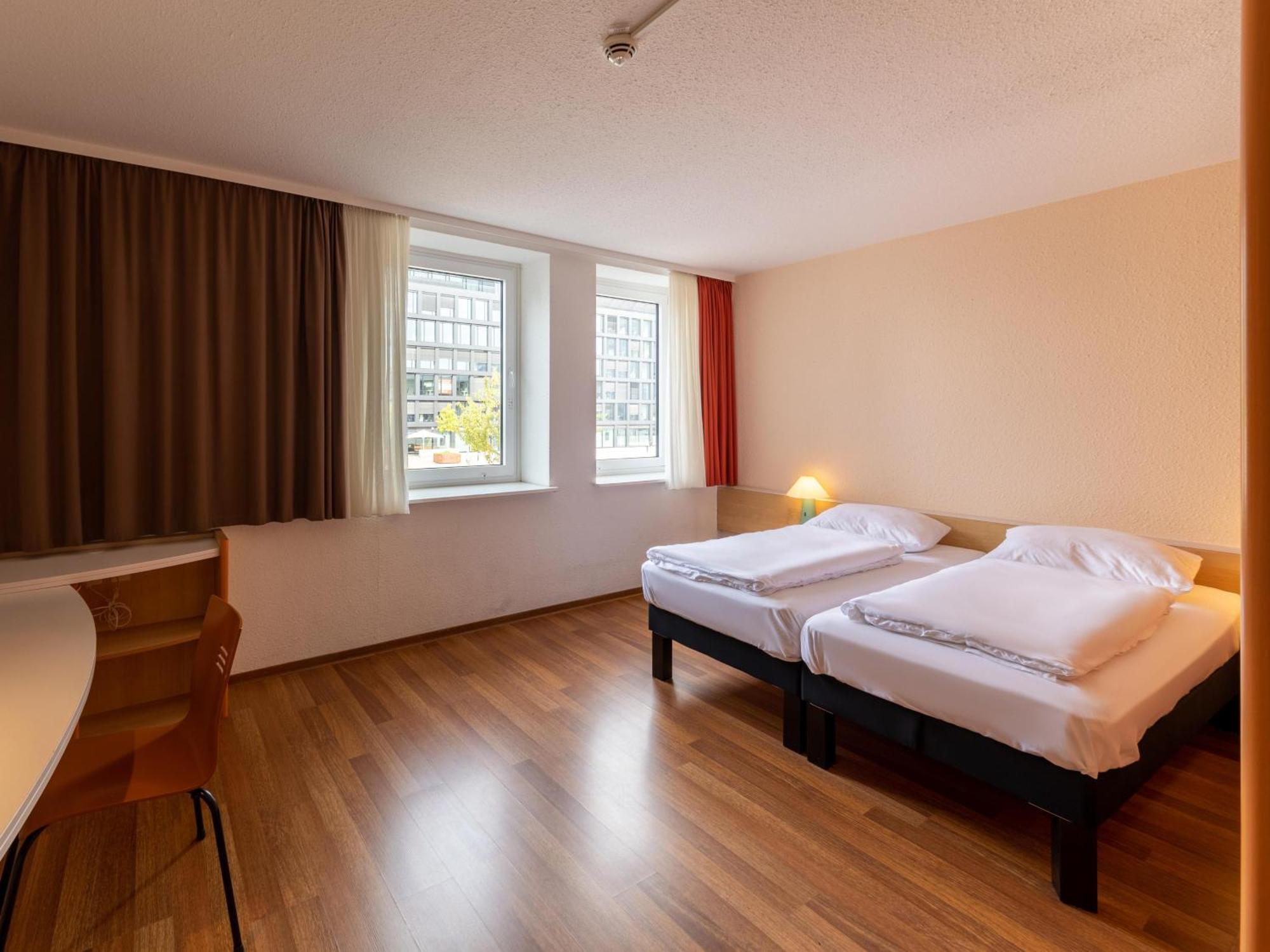 B&B Hotel Duisburg Hbf-Nord Exterior photo